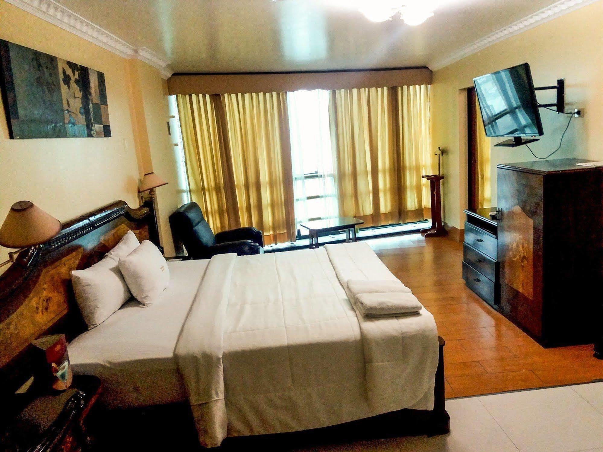 Inkari Suites Hotel Лима Екстериор снимка